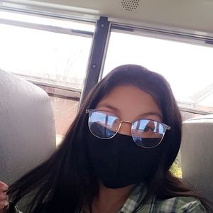 Meet your Posher, Selena